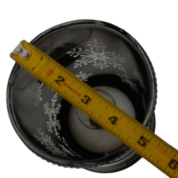 Scentsy Silver Frost Glass Shade Base Wax Warmer Lampshade Collection Snowflake. - Picture 4 of 16